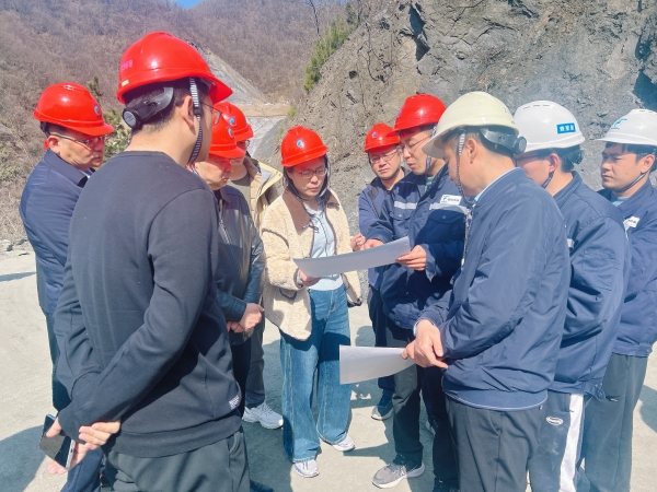 生態環境部固管中心王玉晶主任等蒞臨竹山項目現場調研1.jpg