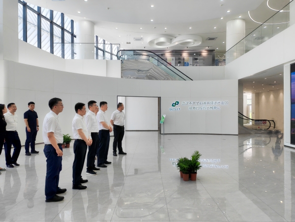 武漢市垃圾分類挑戰賽暨“美麗武漢城管行”走進千子山循環產業園活動順利舉辦-附圖4.jpg